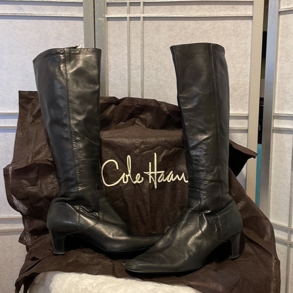 Cole Haan Shoes - Cole Haan size 9 B